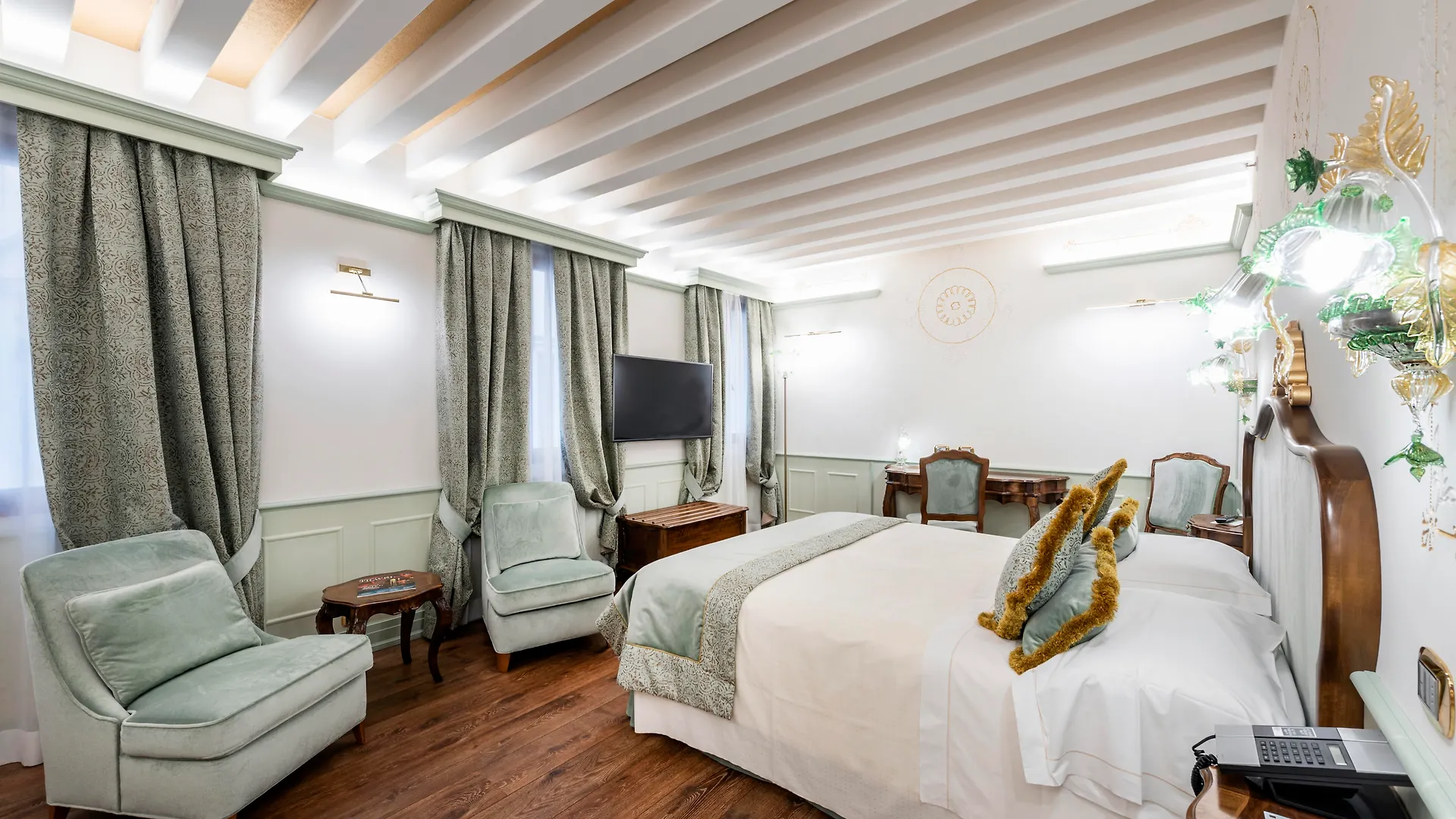 Hotel Monaco & Grand Canal Venice