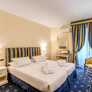 napoleon-rome.it-romehotels.com/