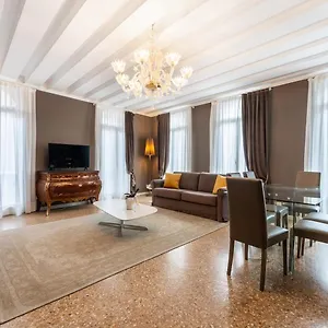 Appartement San Teodoro Palace - Luxury, Venetië