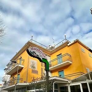 hotel-margherita.riccione-hotels.org/