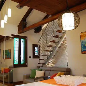 Appartement Loft Due Cuori Con Terrazza, Venetië