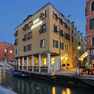 Arlecchino Veneza